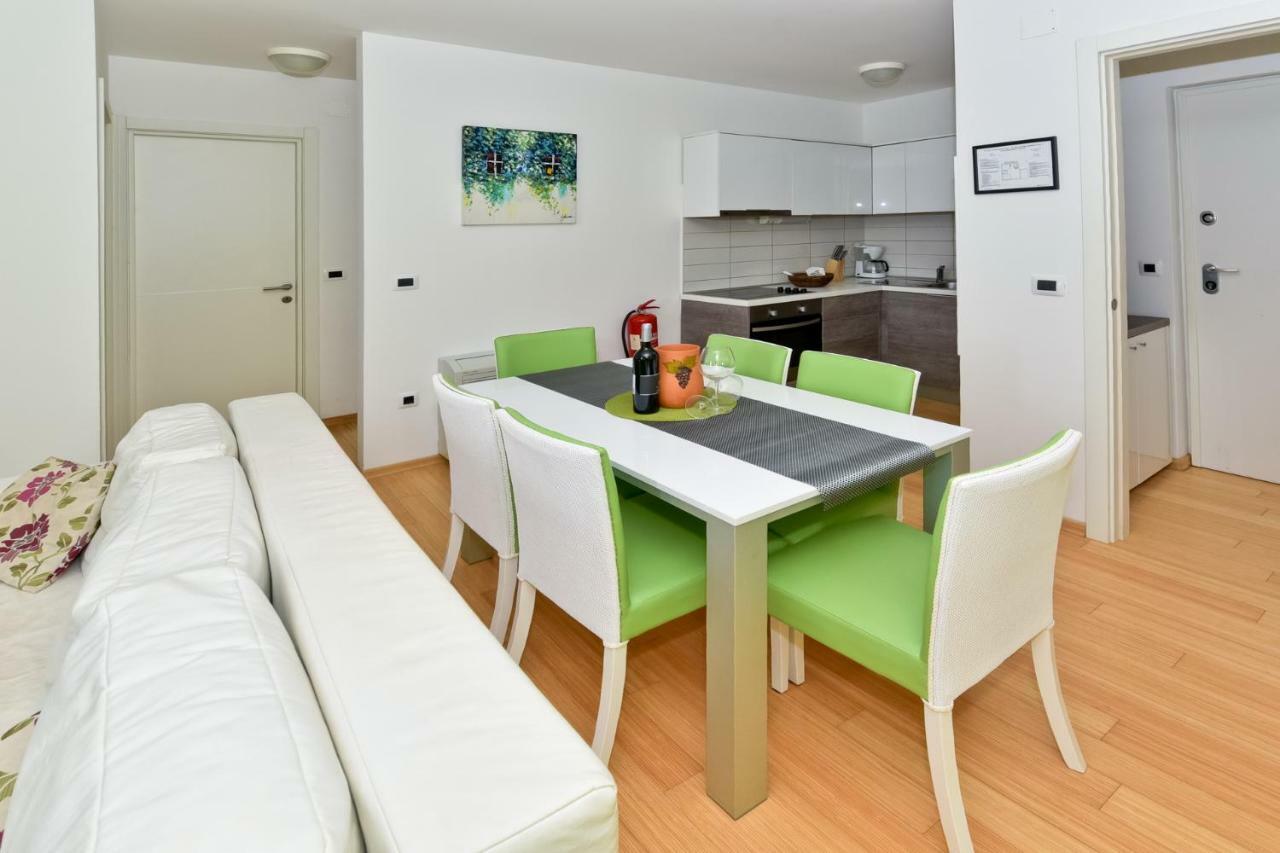 Apartmani Astrado Petrčane Kültér fotó