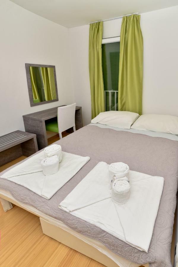 Apartmani Astrado Petrčane Kültér fotó